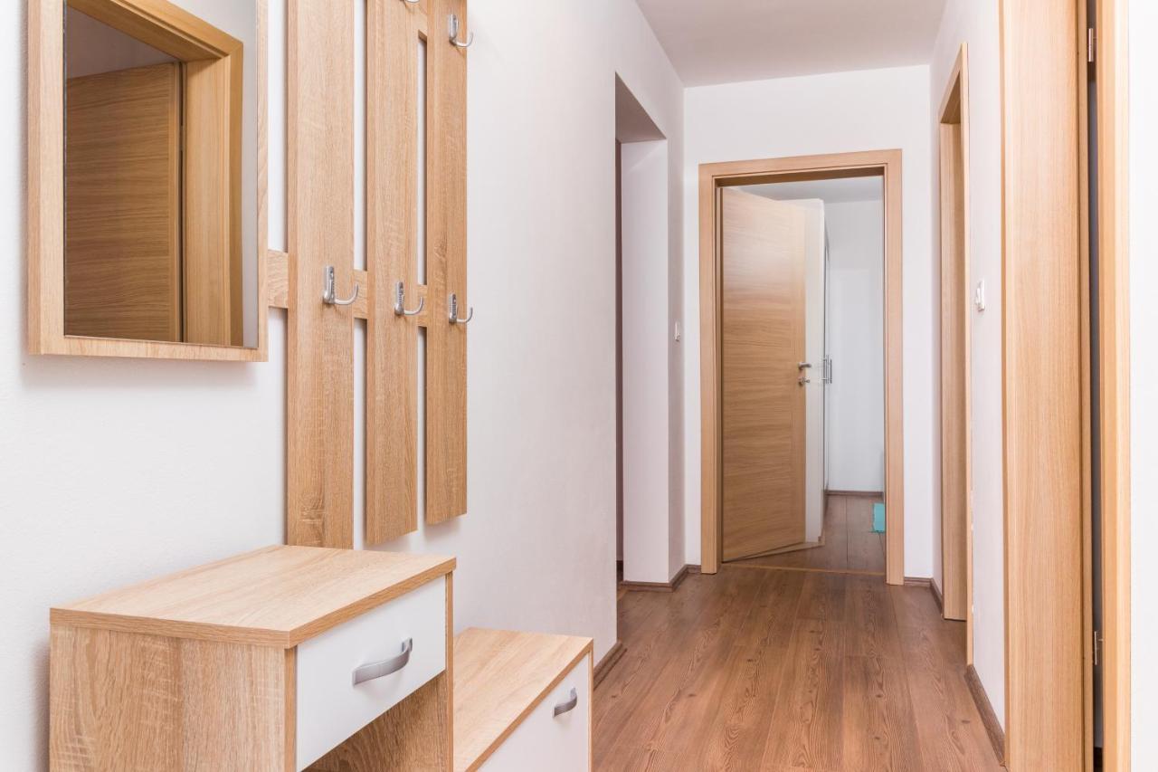 Selina Ferienwohnung Loborika Exterior foto